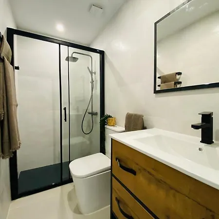 Apartamento Thyssen - Acogedor&moderno Junto Al Museo Carmen Thyssen *